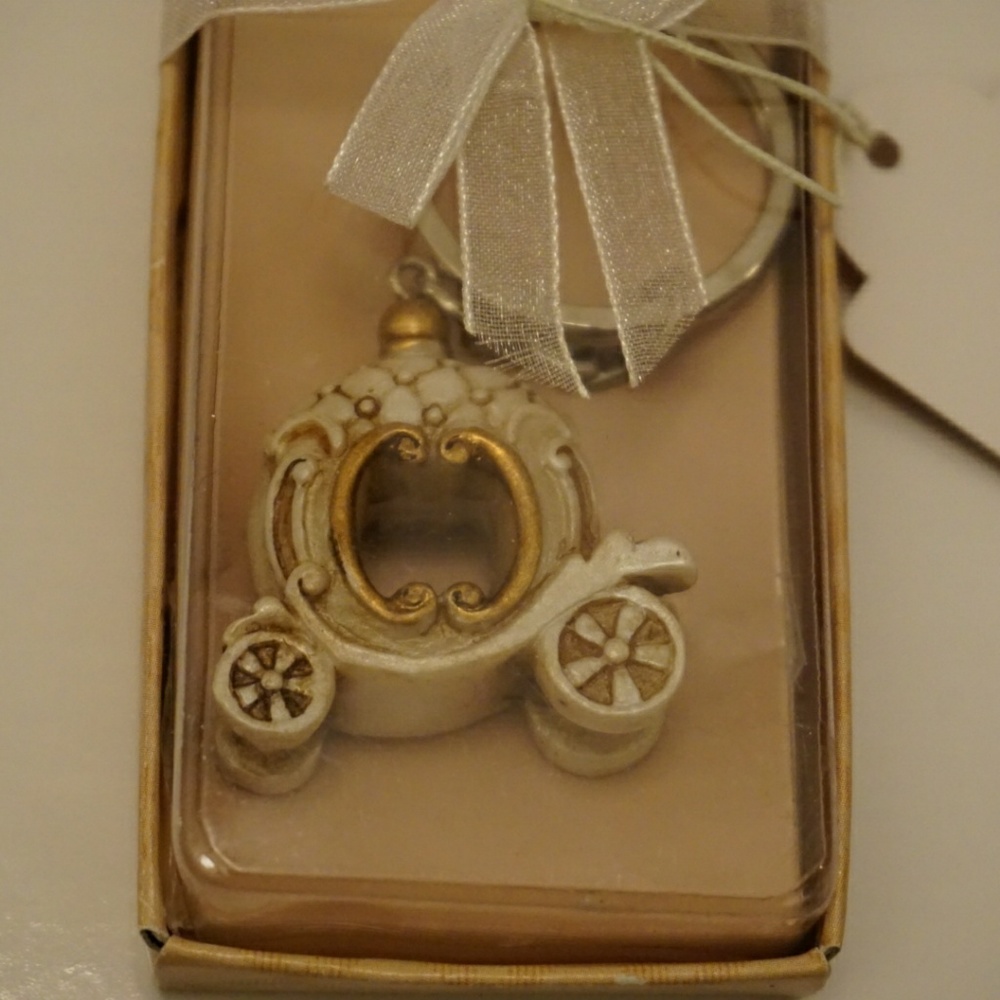 Beautiful Carriage Keychain